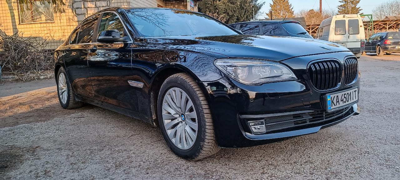 BMW 7 серії - фото 22