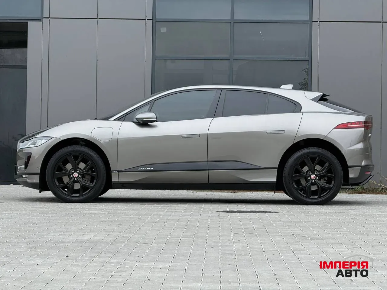 Jaguar I-Pace - фото 5