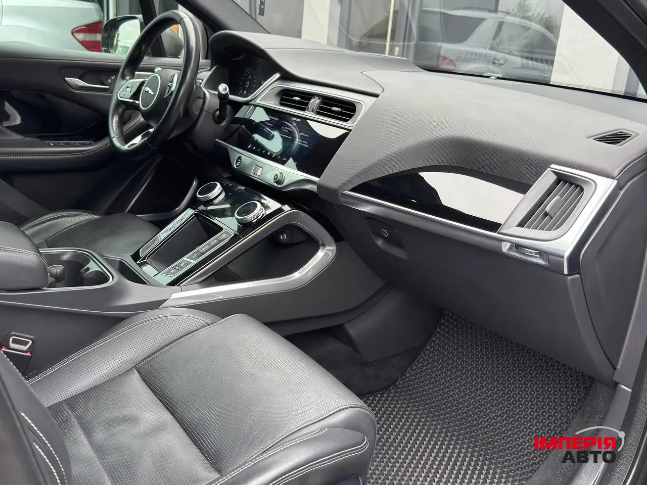 Jaguar I-Pace - фото 9