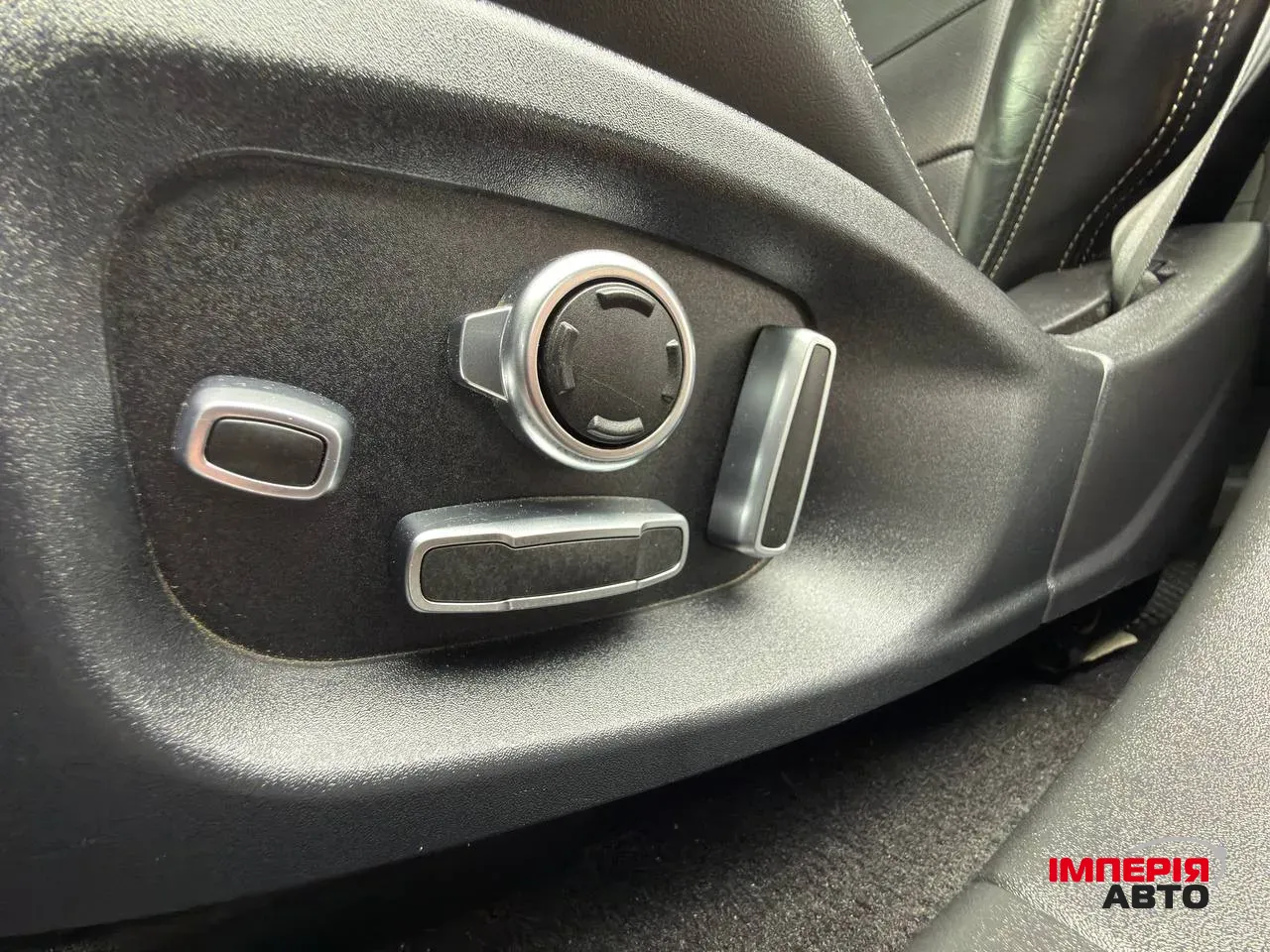 Jaguar I-Pace - фото 39