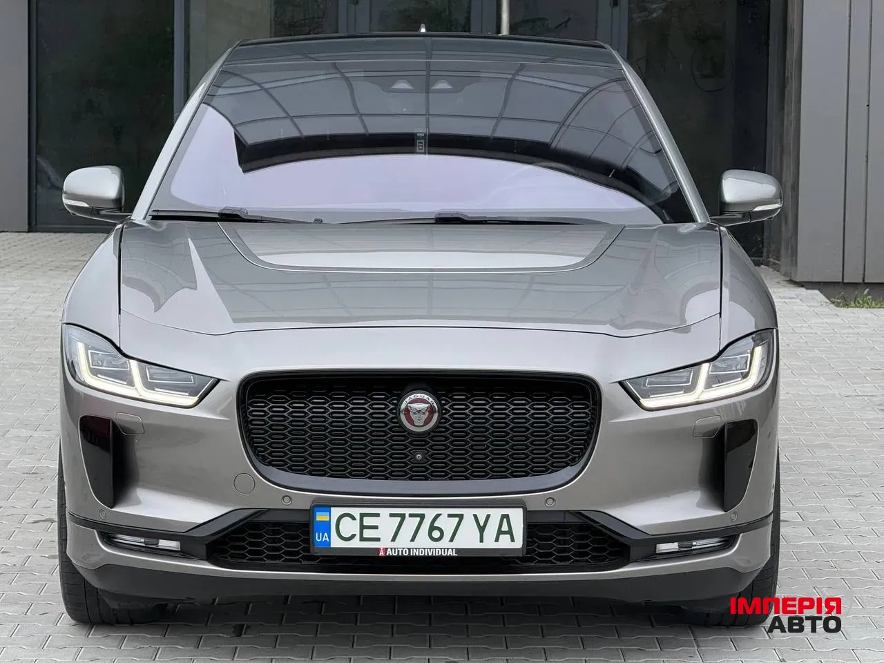 Jaguar I-Pace - фото 7