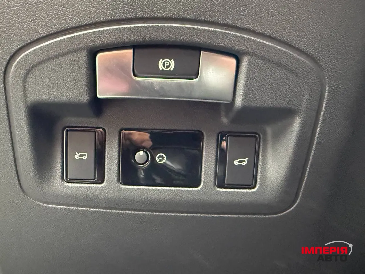 Jaguar I-Pace - фото 40