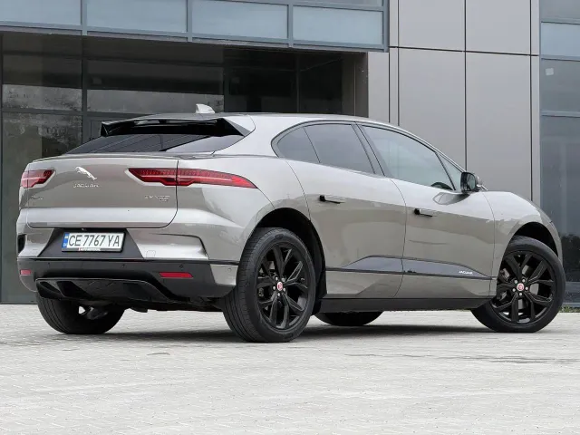 Jaguar I-Pace - фото 4