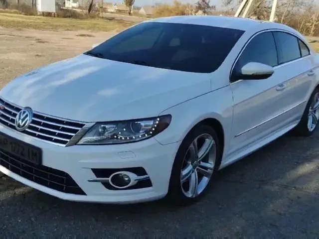 Volkswagen Passat CC - фото 1
