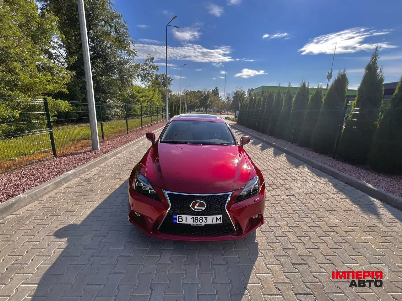 Lexus IS - фото 1