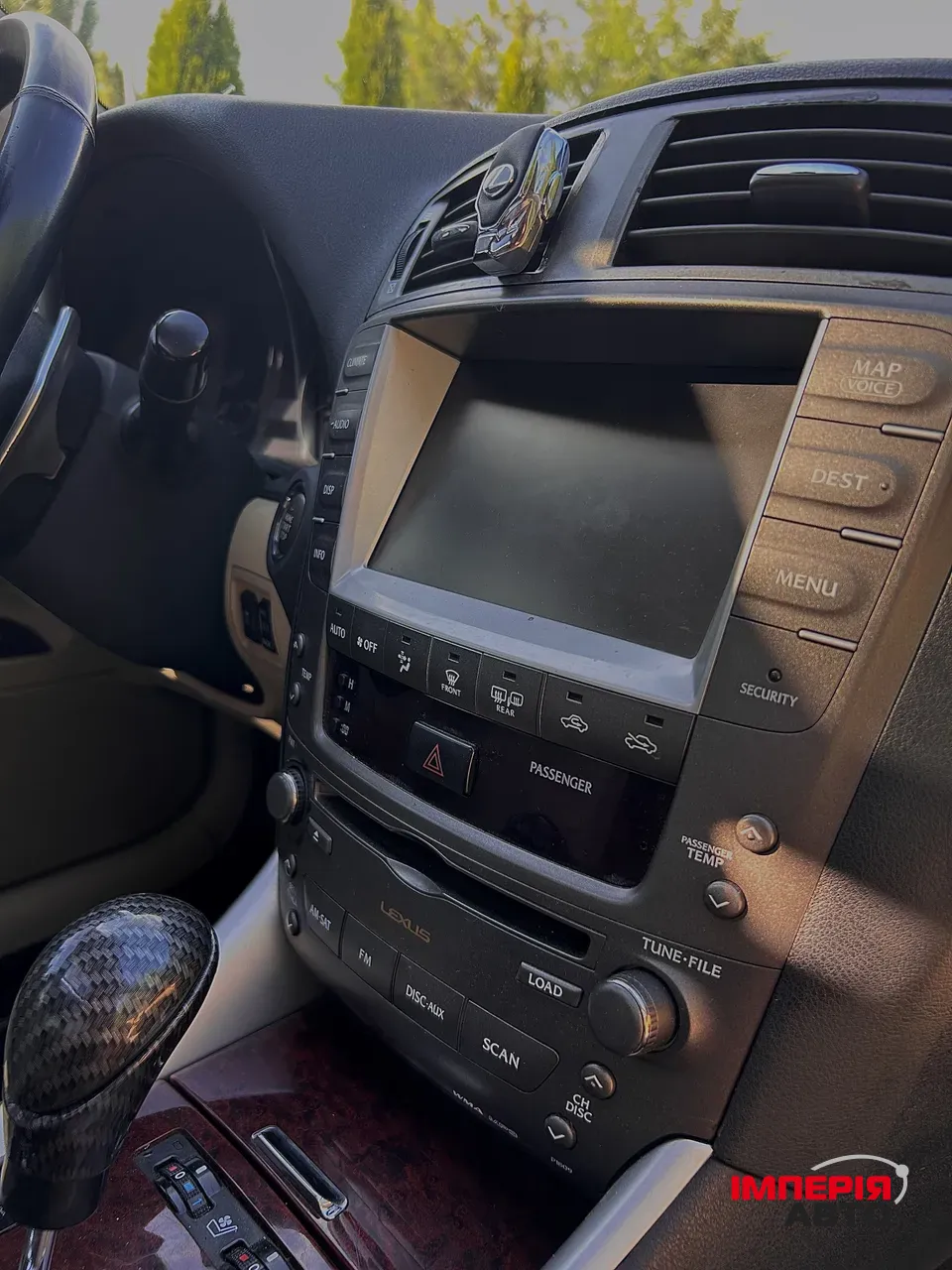 Lexus IS - фото 15