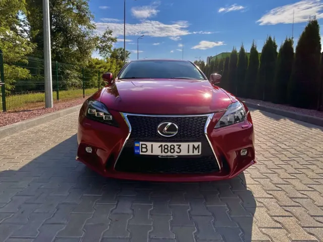 Lexus IS - фото 2