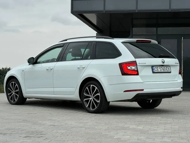 Skoda Octavia - фото 4
