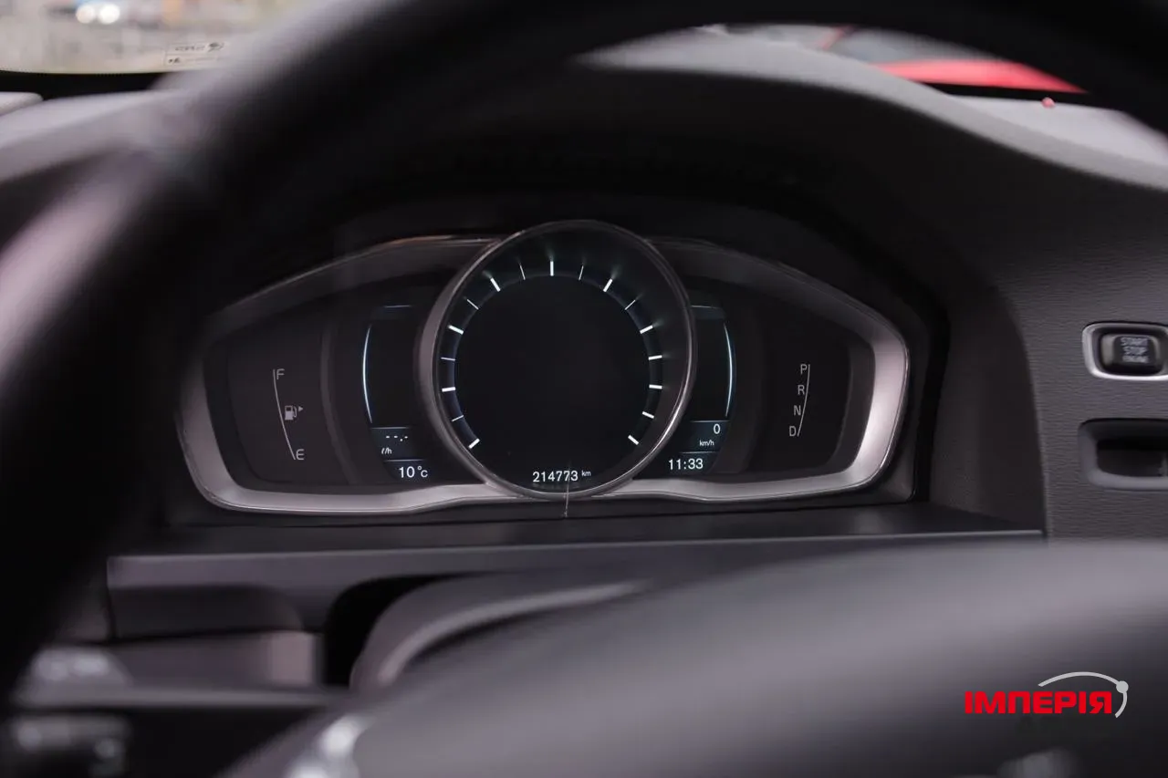 Volvo V60 - фото 13