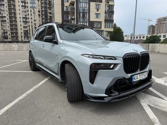 BMW X7 - фото 3