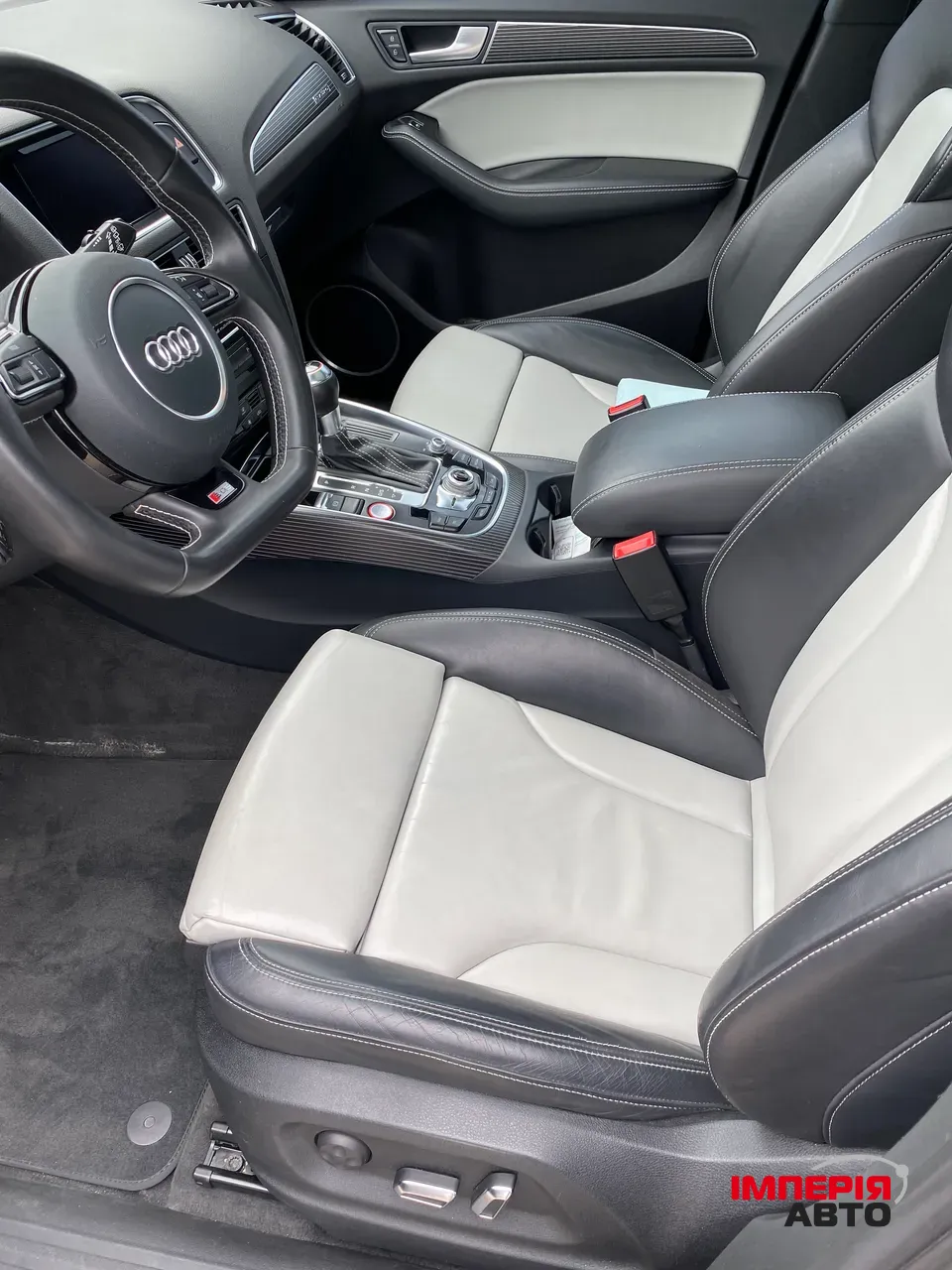 Audi SQ5 - фото 8