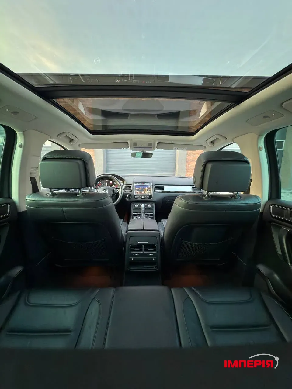 Volkswagen Touareg - фото 14