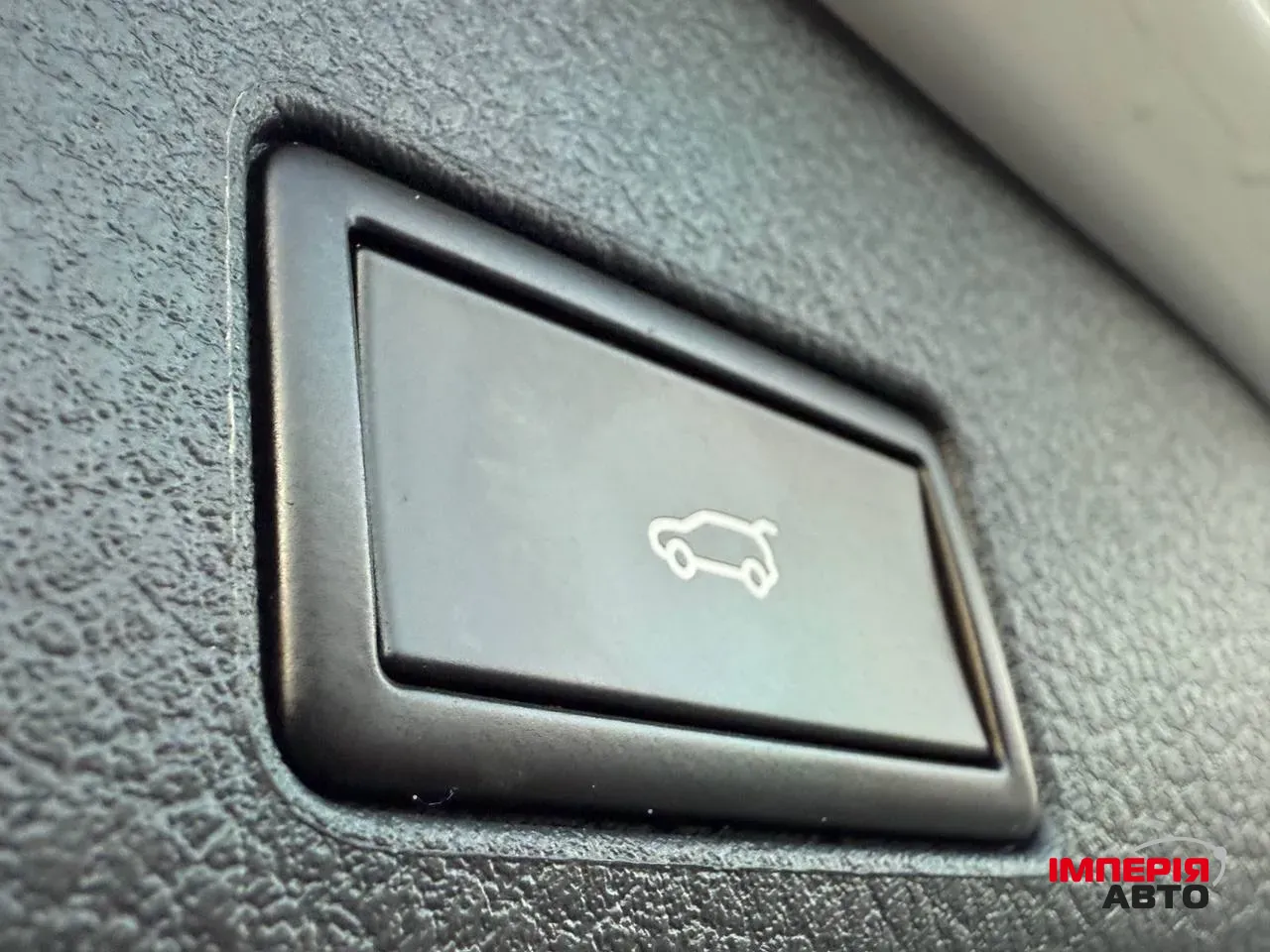 Volkswagen Touareg - фото 34