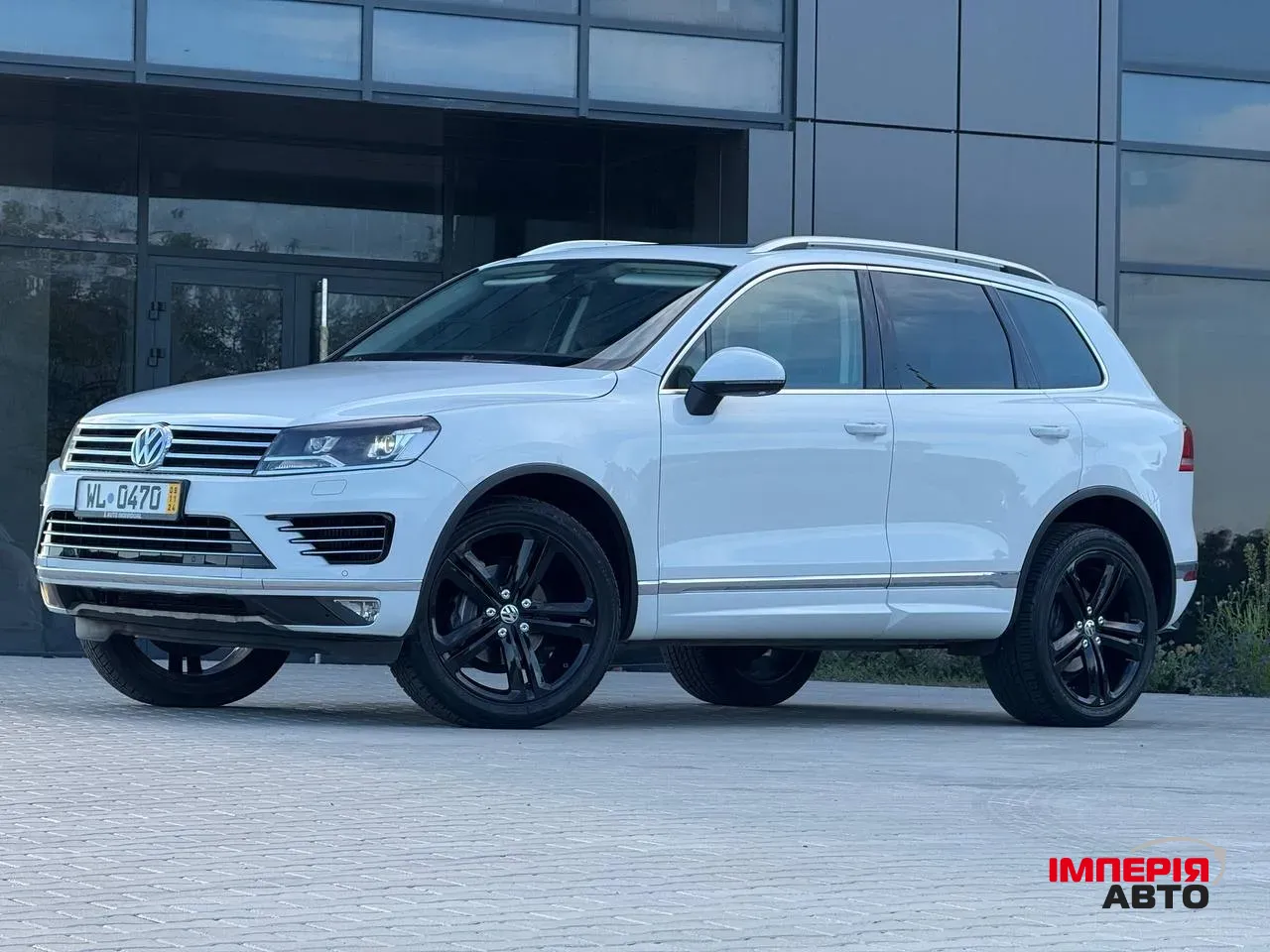 Volkswagen Touareg - фото 2