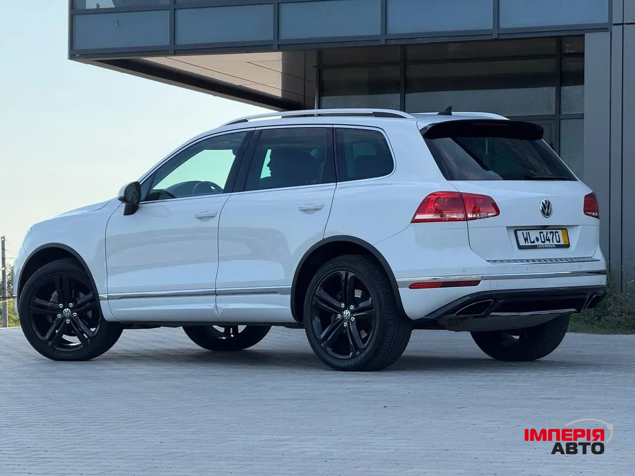 Volkswagen Touareg - фото 3
