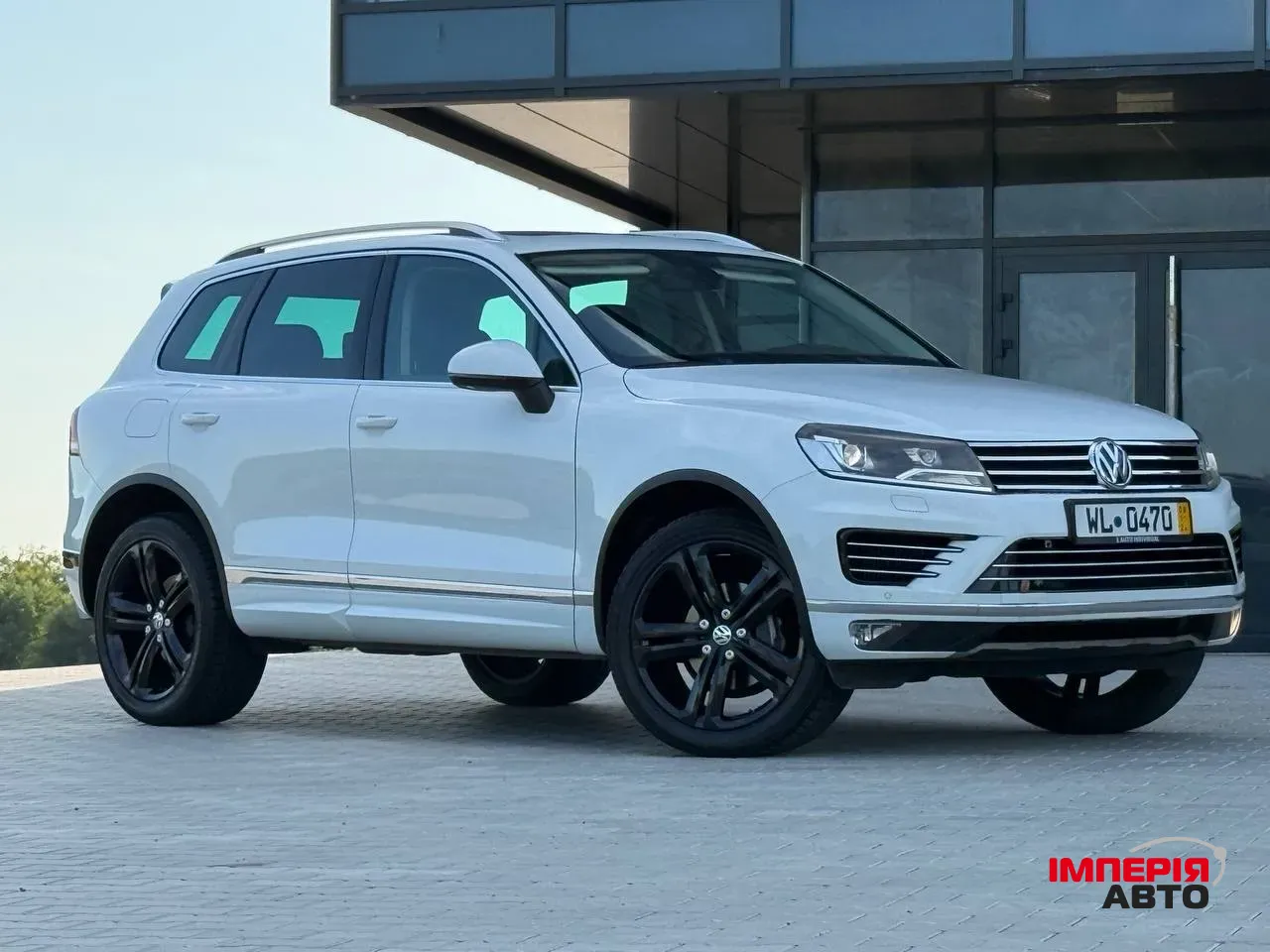 Volkswagen Touareg - фото 1