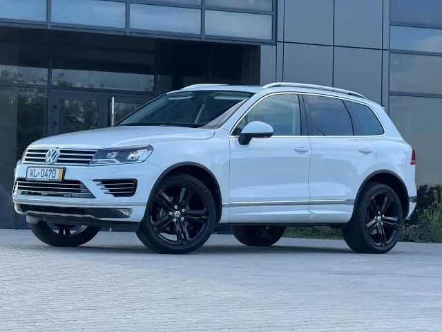 Volkswagen Touareg - фото 2