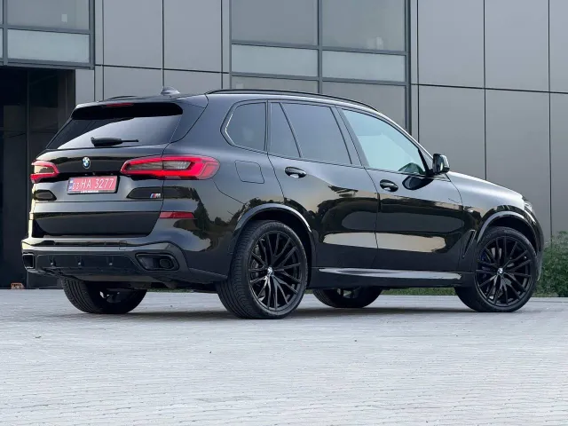 BMW X5 - фото 3