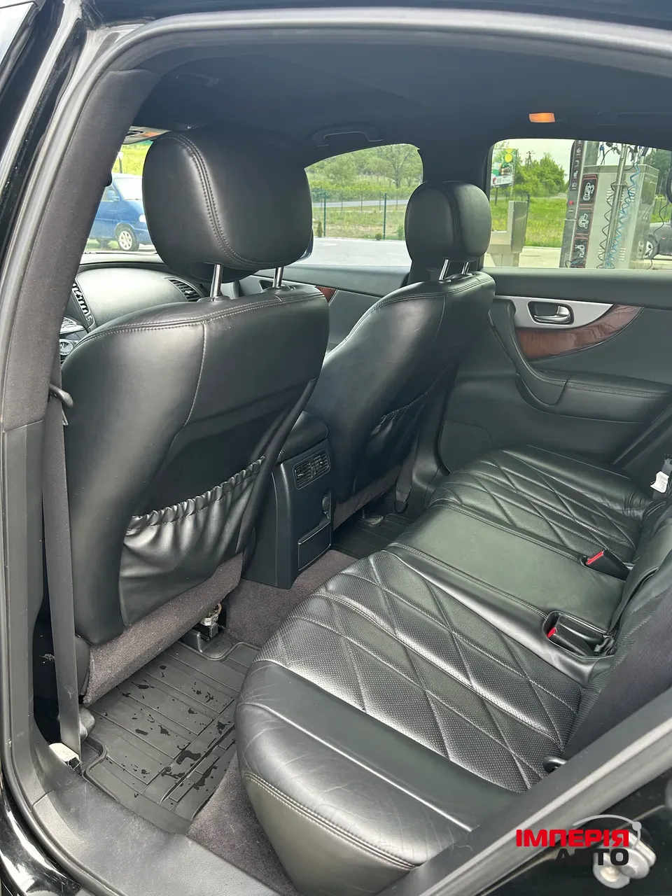 Infiniti FX - фото 17