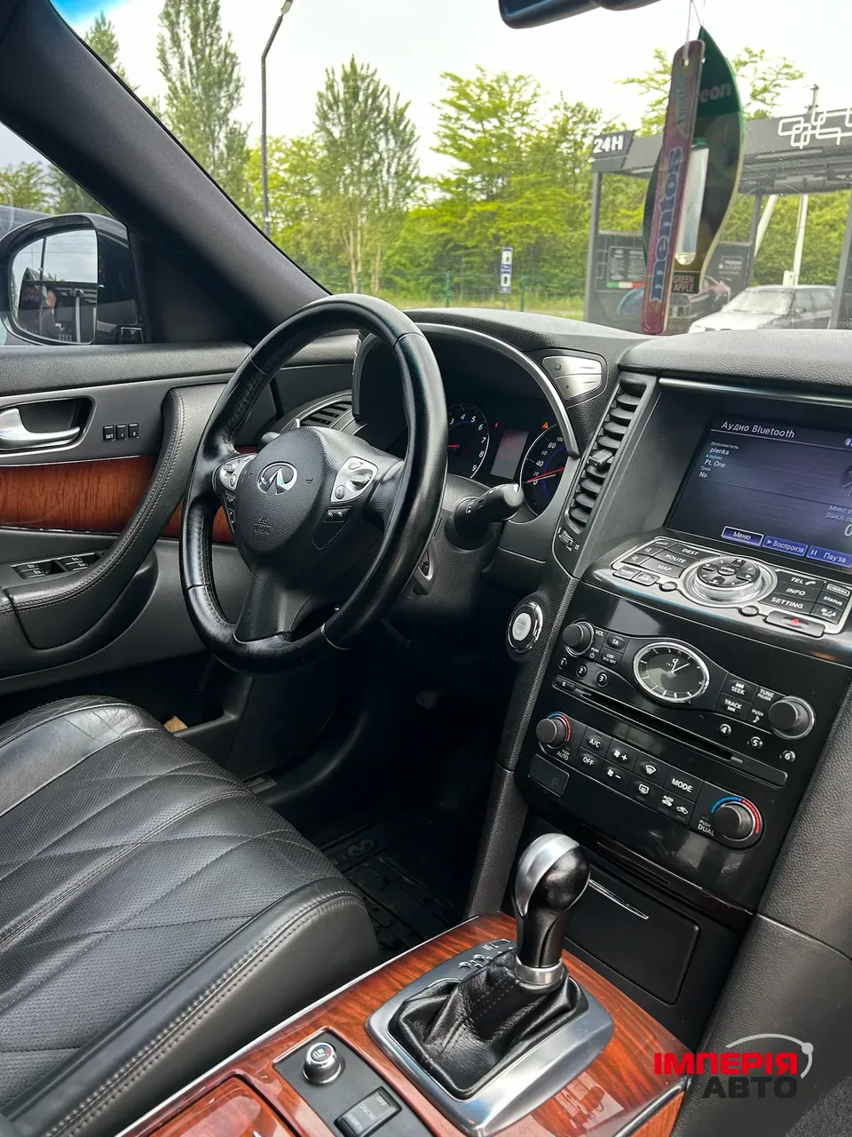 Infiniti FX - фото 14