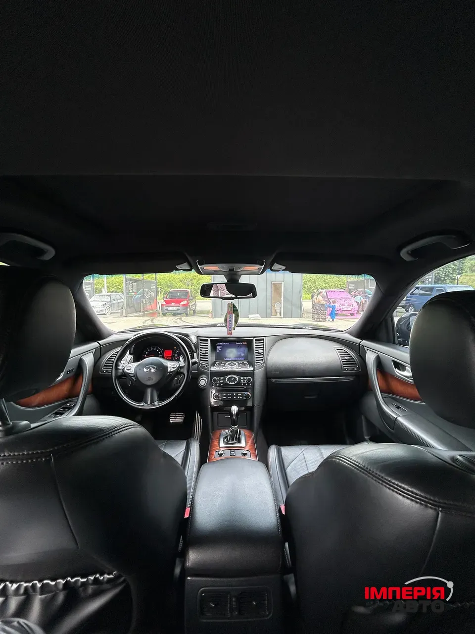 Infiniti FX - фото 12