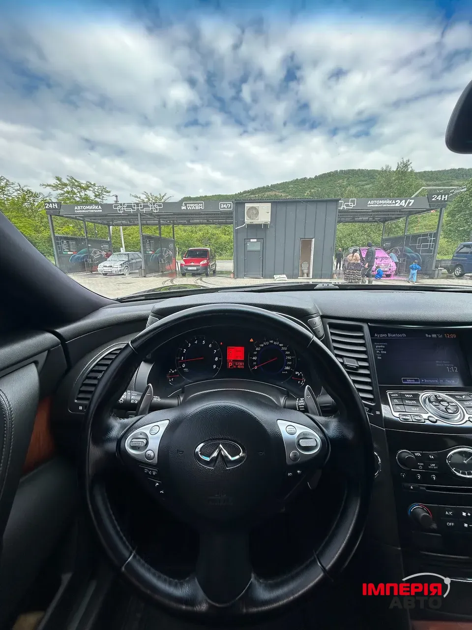 Infiniti FX - фото 11