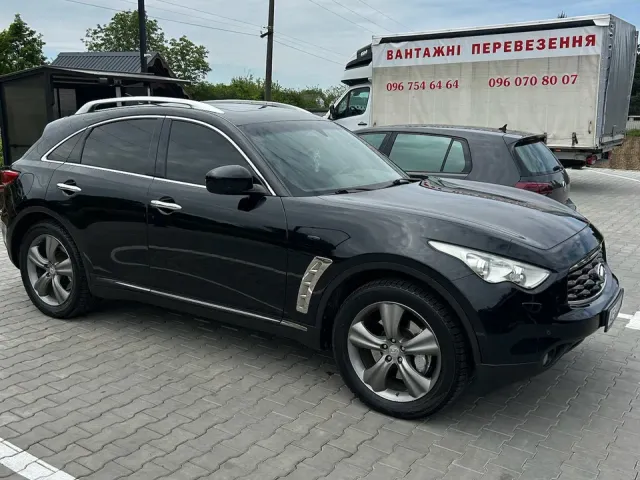 Infiniti FX - фото 5