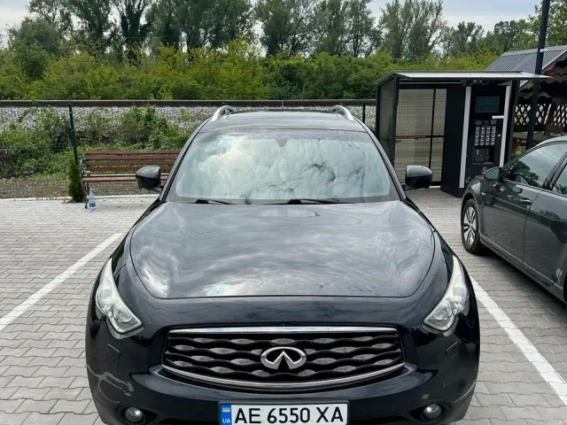 Infiniti FX - фото 2