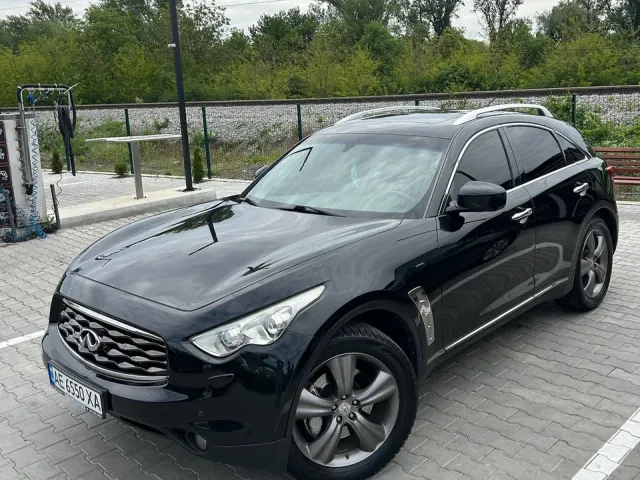 Infiniti FX - фото 4