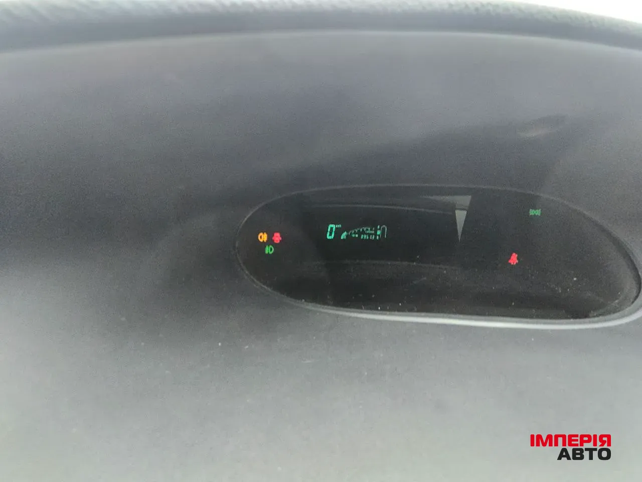 Geely MK Cross - фото 20