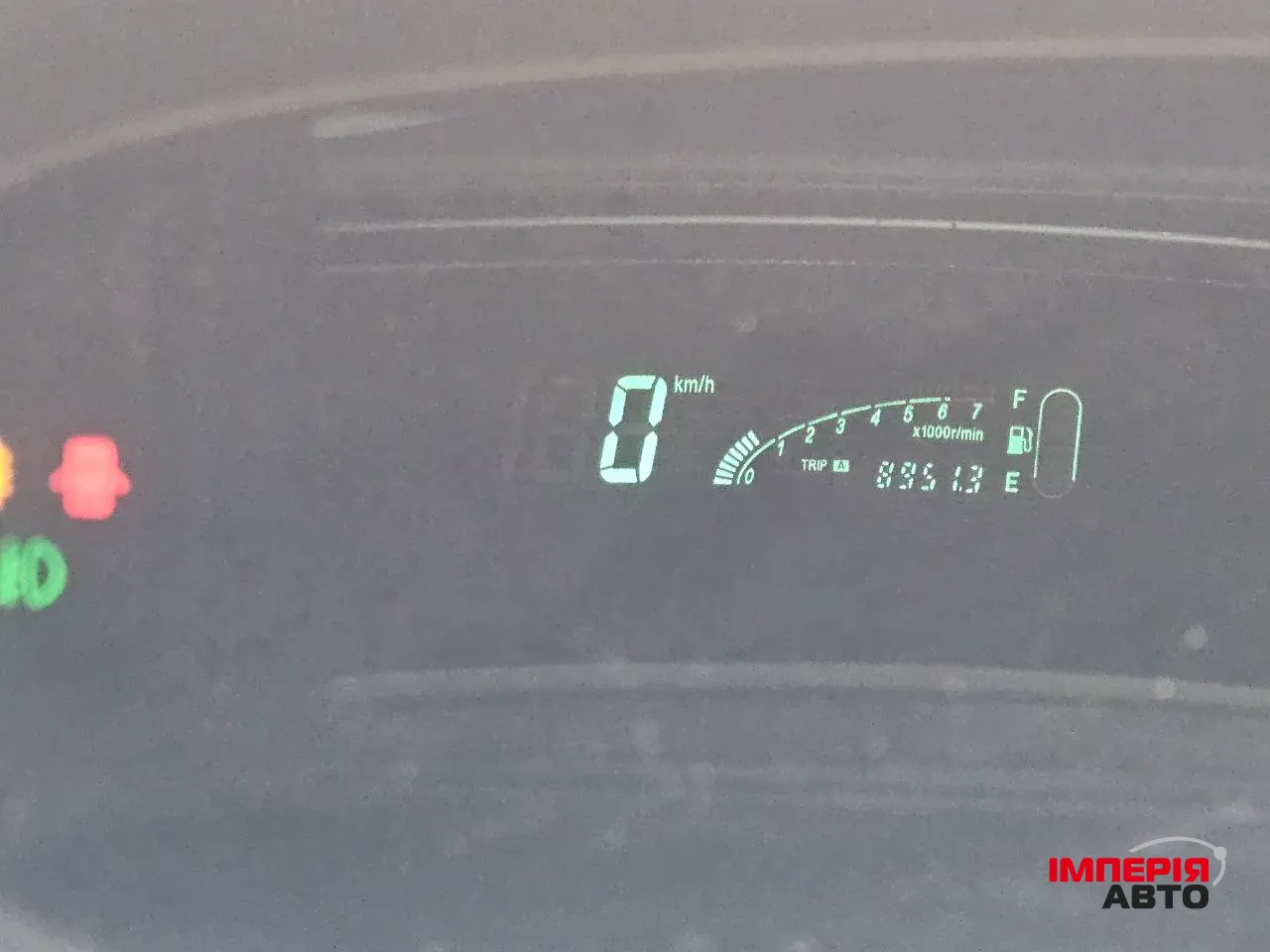 Geely MK Cross - фото 16