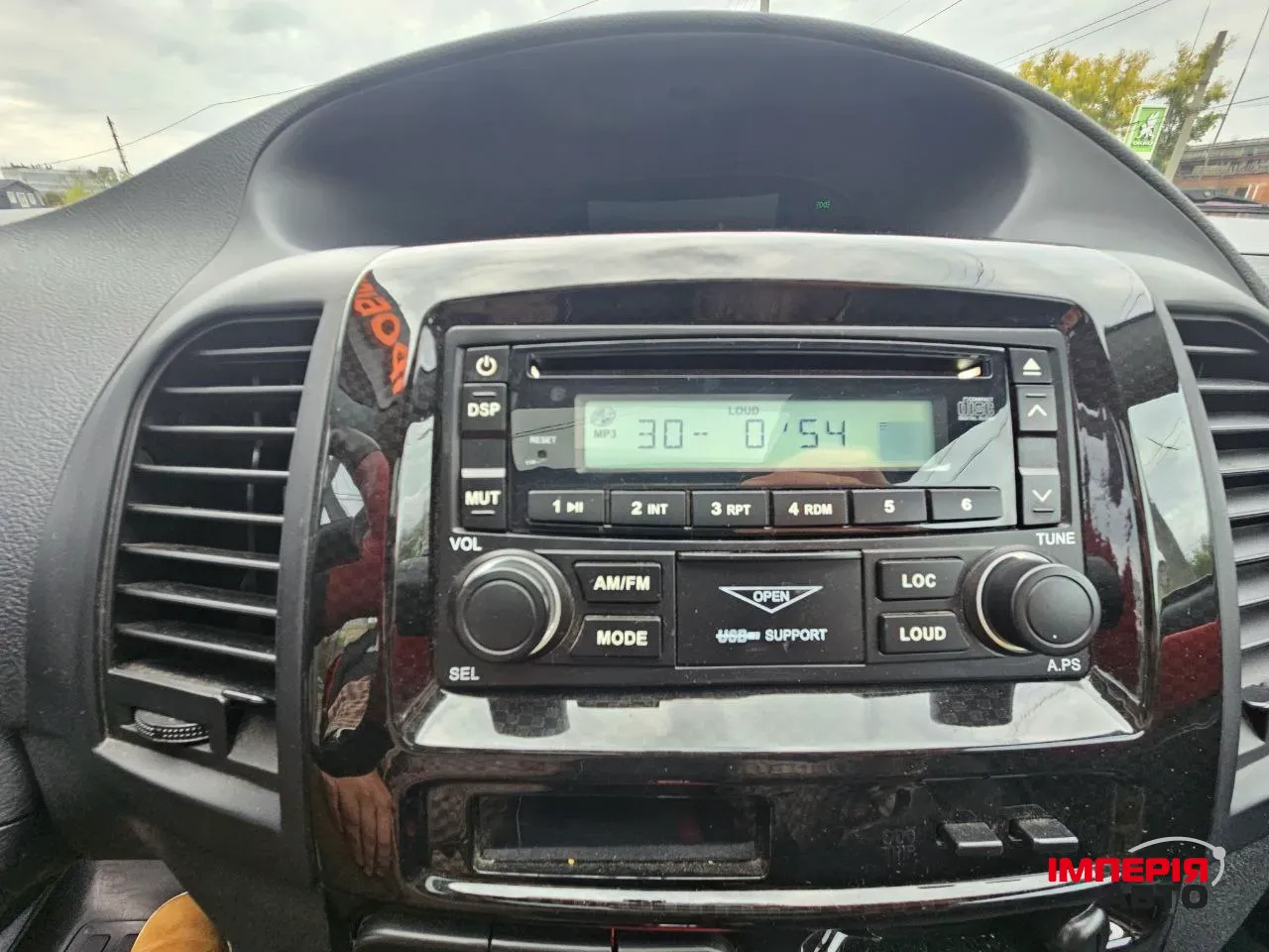 Geely MK Cross - фото 18