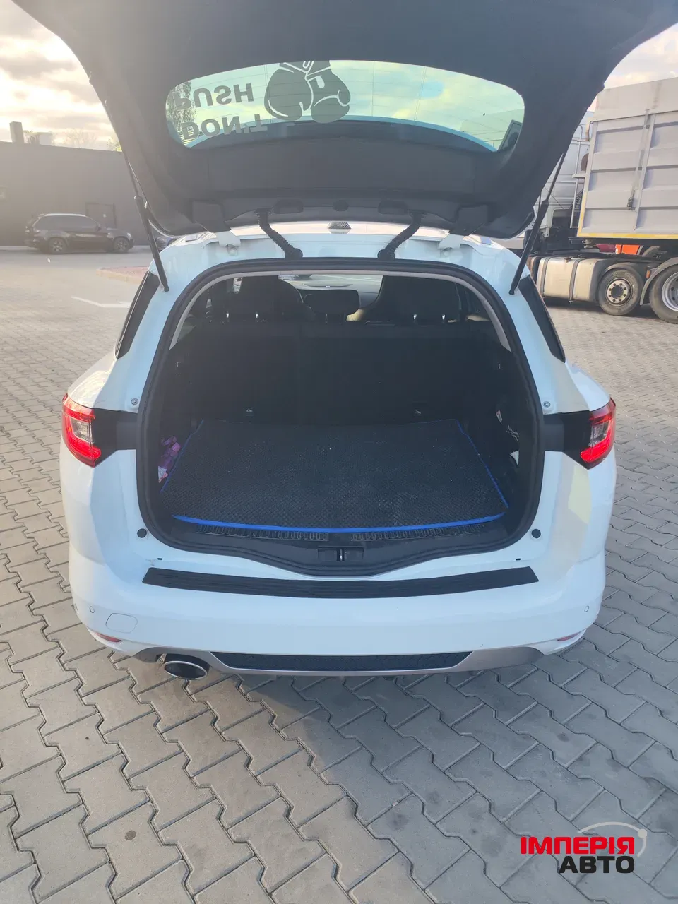 Renault Megane - фото 5