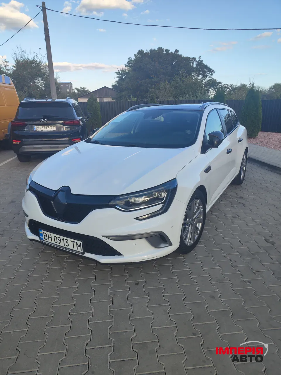 Renault Megane - фото 1