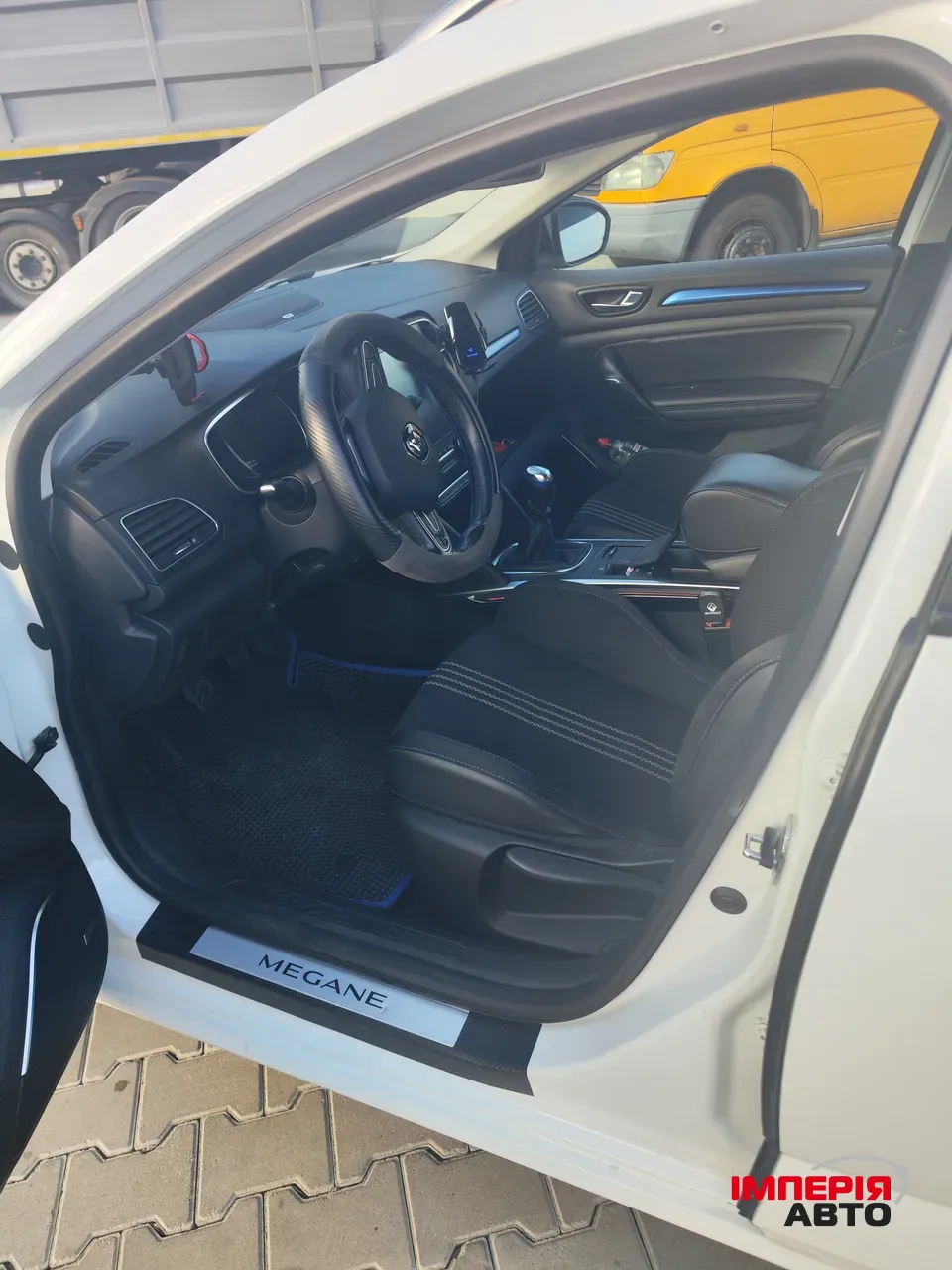 Renault Megane - фото 6