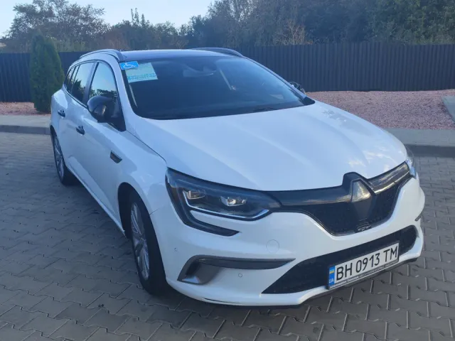 Renault Megane - фото 2