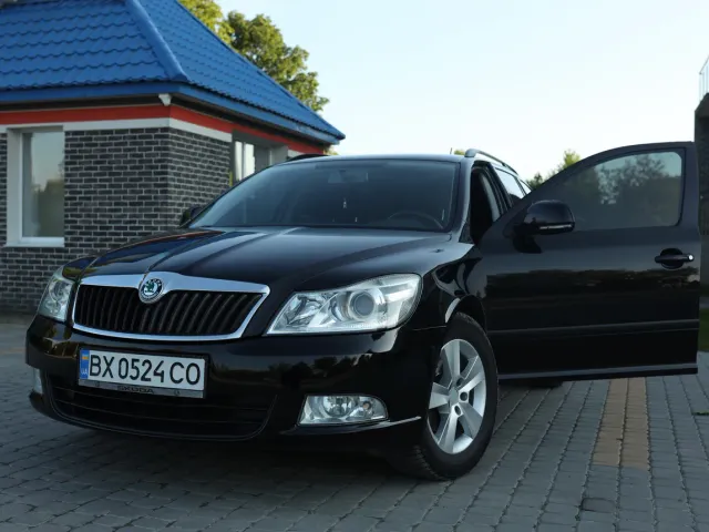 Skoda Octavia - фото 2