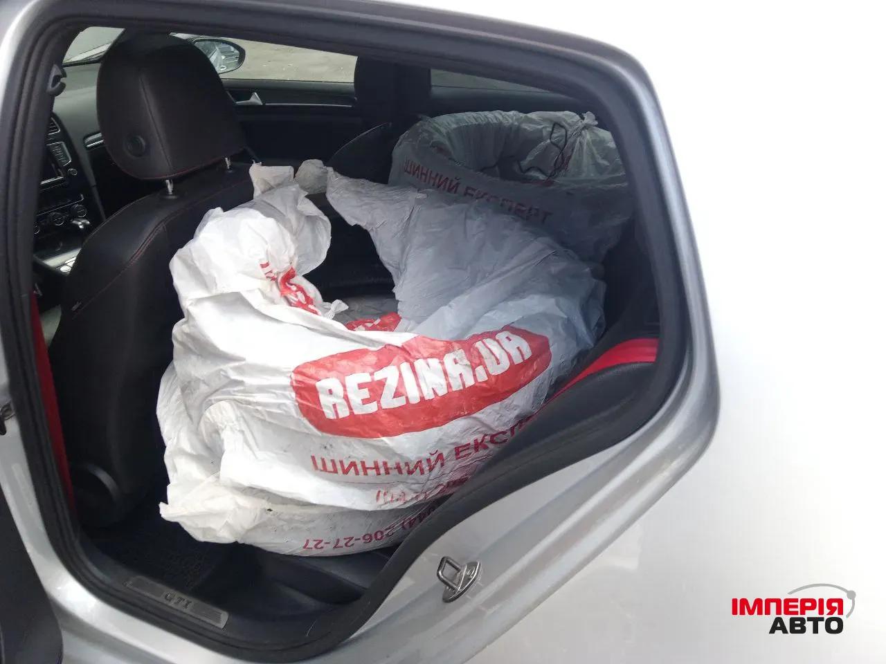 Volkswagen Golf GTI - фото 15