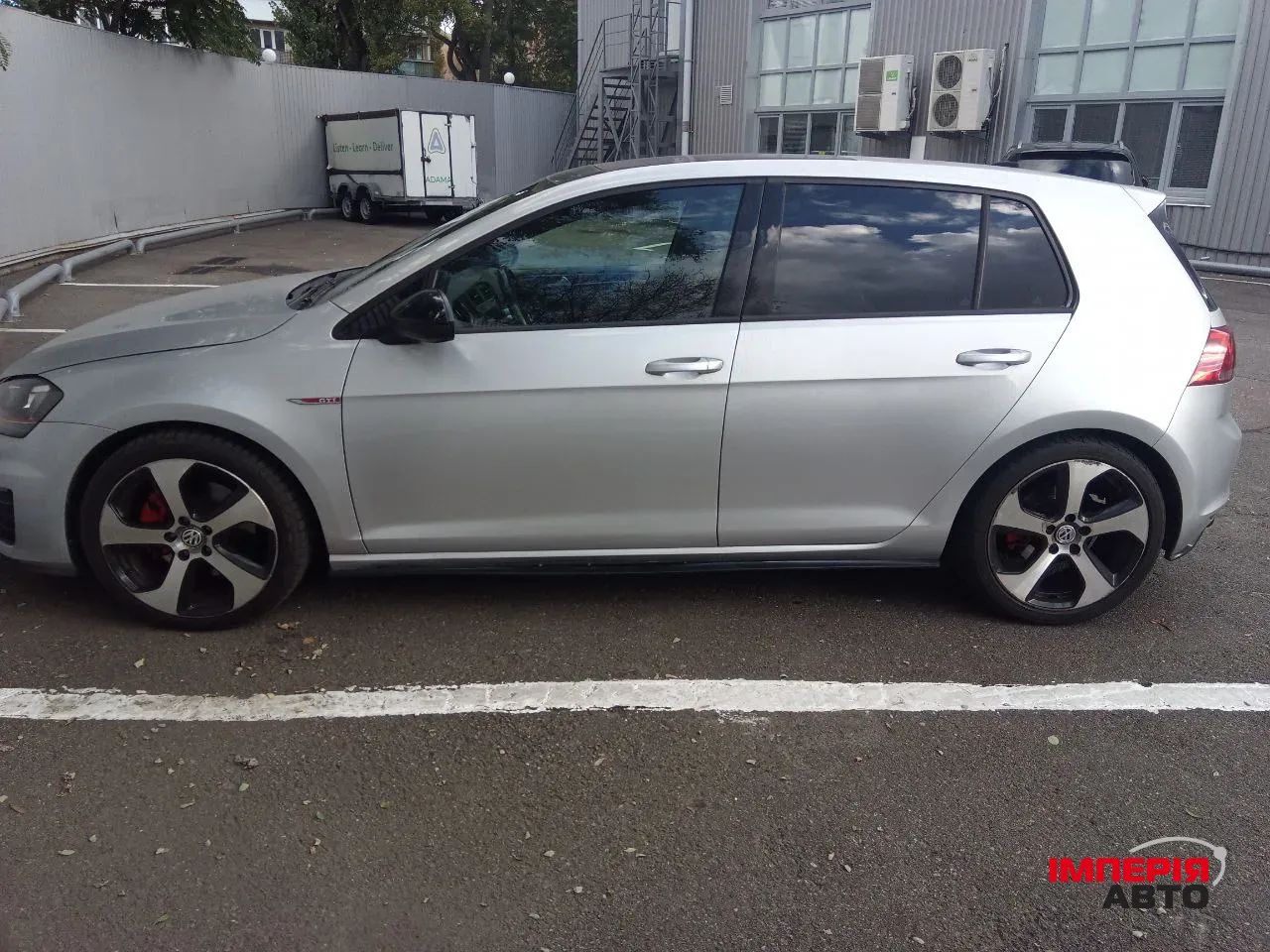 Volkswagen Golf GTI - фото 5
