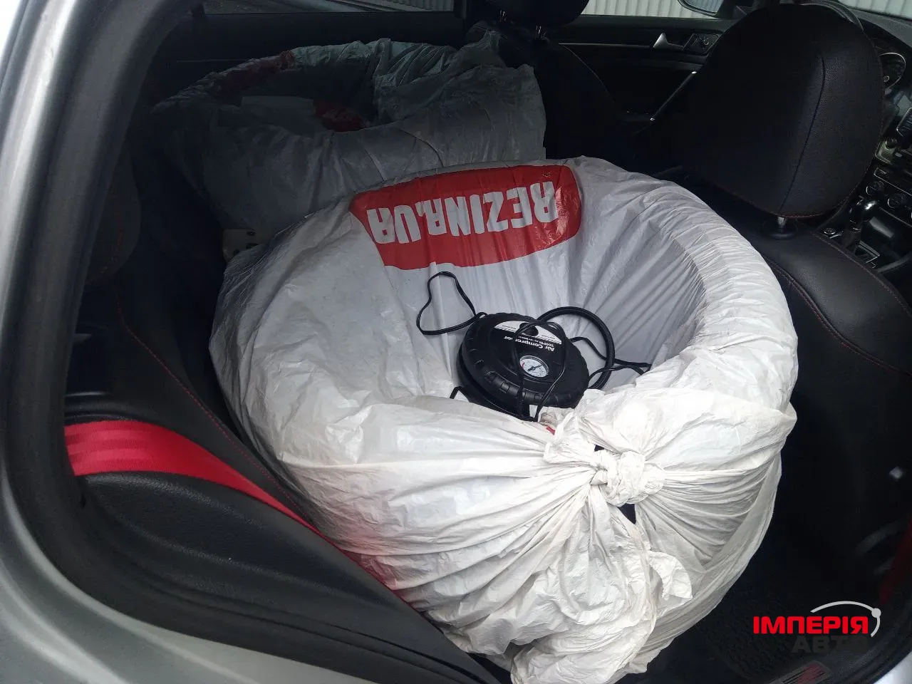 Volkswagen Golf GTI - фото 16