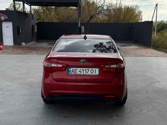 Kia Rio - фото 1