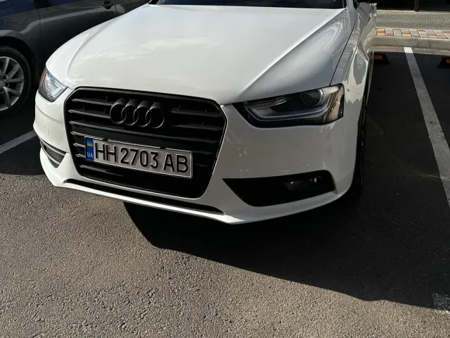 Audi A4 - фото 3