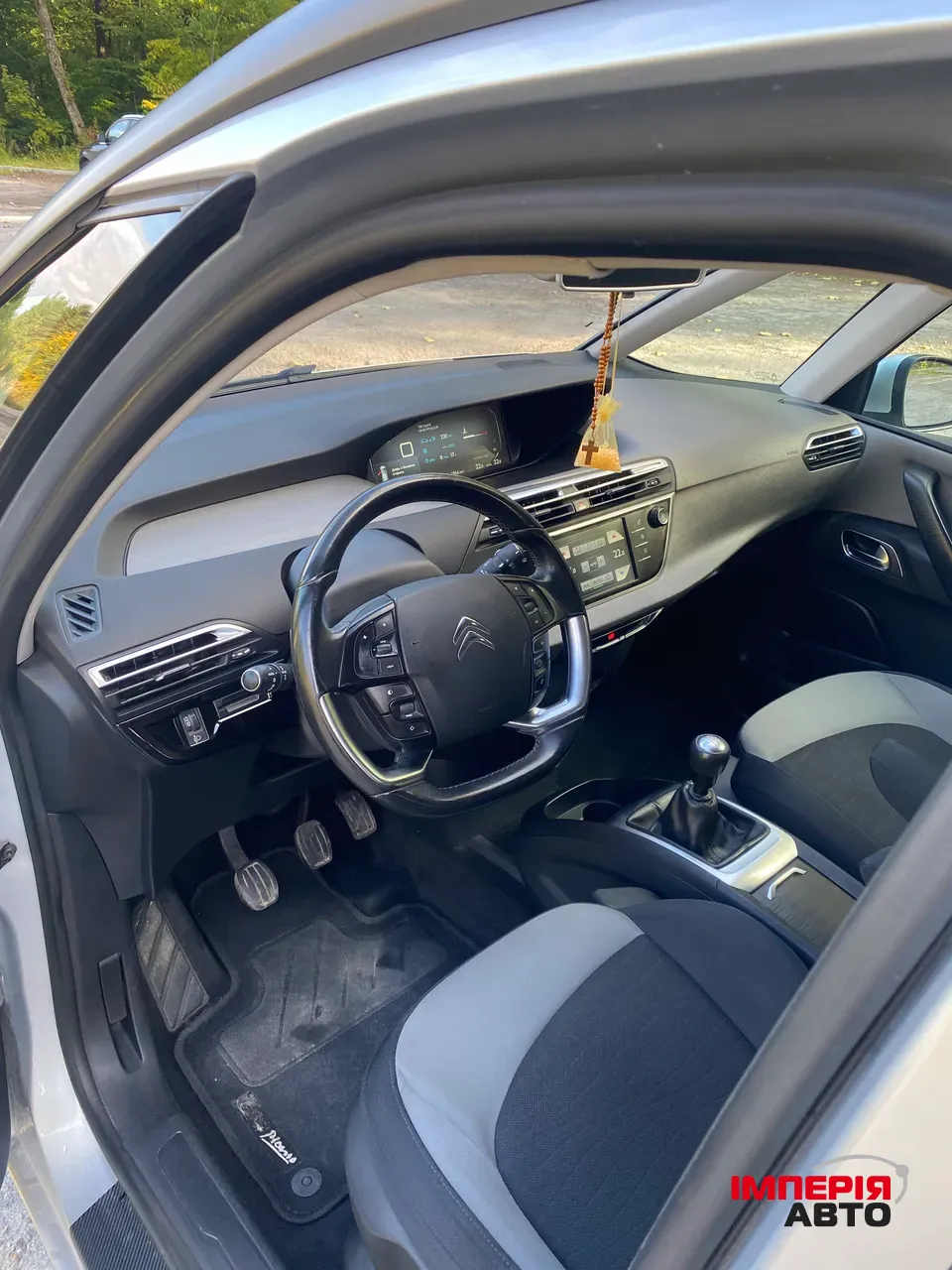 Citroen C4 Picasso - фото 7