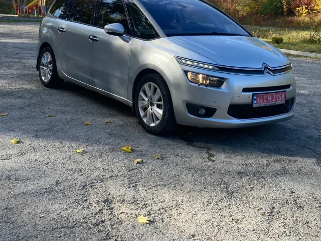 Citroen C4 Picasso - фото 1