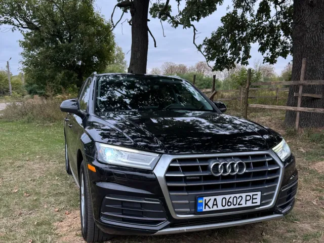 Audi Q5 - фото 1