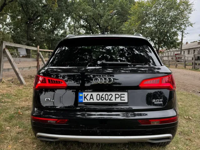Audi Q5 - фото 5