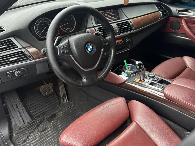 BMW X6 - фото 2