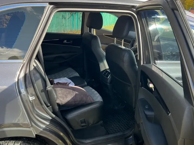 Kia Sorento - фото 1