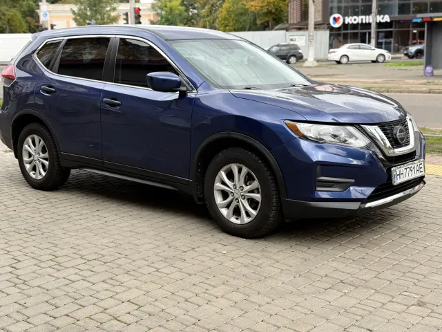 Nissan Rogue - фото 4