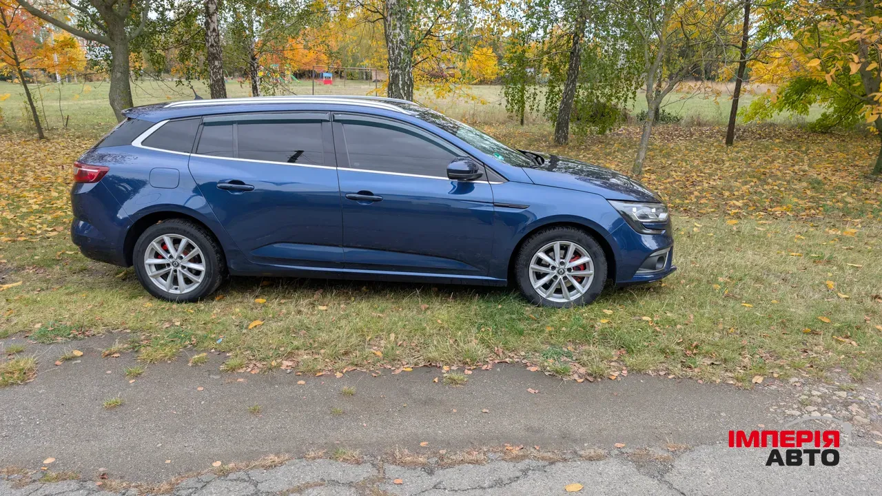 Renault Megane - фото 10